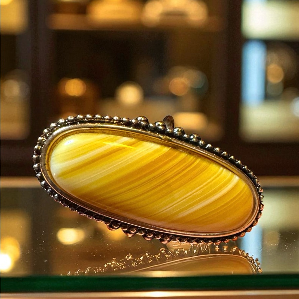 Avon shimmering Sands VTG Golden Swirl Adjustable Ring In Box Size 8 Boho Glam